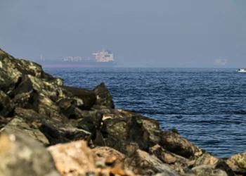Trump anuncia una operación de EE. UU. para sacar barcos del estrecho de Ormuz