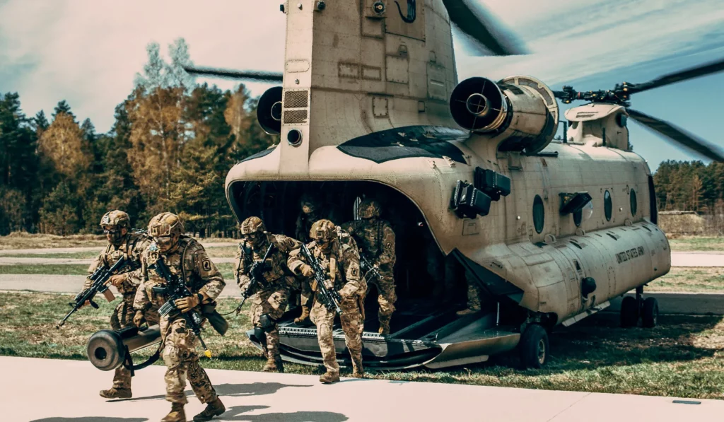 La OTAN prueba inserción rápida de tropas con CH-47 Chinook cerca de Rusia