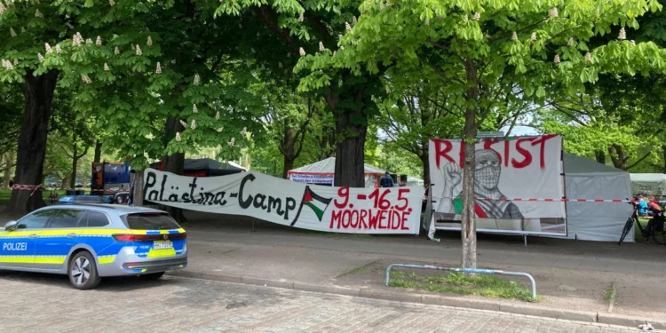 Alemania autoriza campamento contra Israel en parque usado por nazis para deportar a judíos