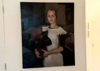 Esta fotografía de archivo, tomada en un lugar no revelado y difundida por Arthur Brand el 11 de mayo de 2026, muestra el cuadro “Retrato de una joven”, del artista holandés Toon Kelder, una obra de arte sustraída por los nazis de la mundialmente famosa colección Goudstikker y descubierta en la casa de los descendientes de un conocido colaborador holandés de las SS. (Fotografía de archivo y Arthur BRAND / AFP)