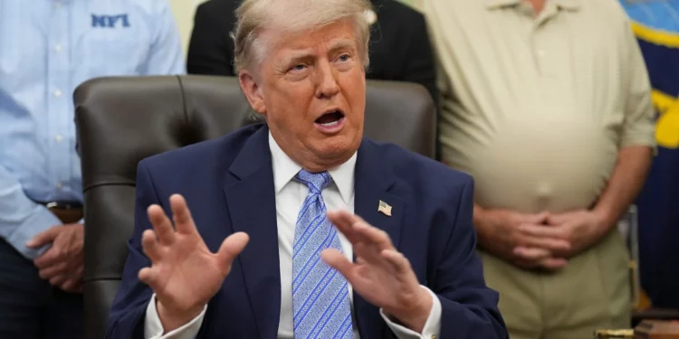 Trump reitera que EE. UU. confiscará el uranio enriquecido de Irán