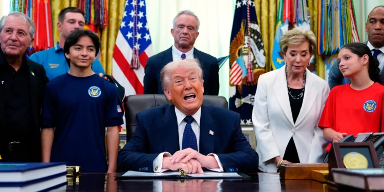 Trump estuvo a punto de ordenar ataques contra Irán