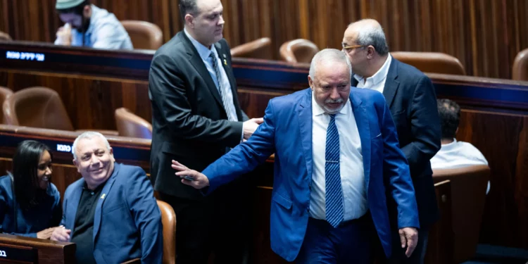 Eisenkot y Liberman afirman que están “intensificando la cooperación”
