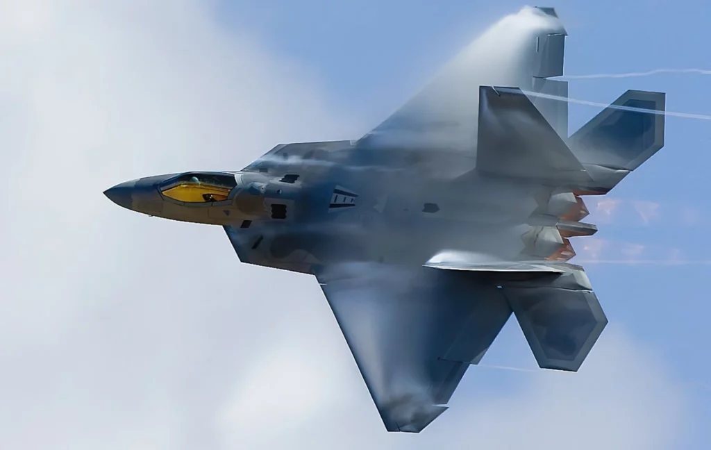 Así alcanza el F-22 Raptor su velocidad máxima de Mach 2