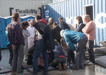 Israel detiene a dos activistas de la flotilla para interrogarlos