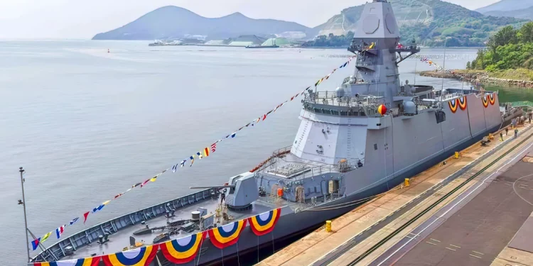 Corea del Sur bota la ROKS Jeju: su cuarta fragata Chungnam
