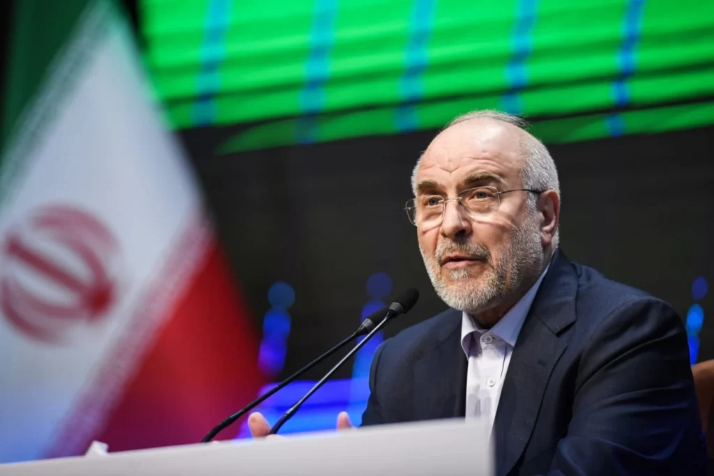 Irán dice que “ni siquiera ha empezado” a defender Ormuz