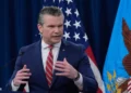 Hegseth dice que la tregua con Irán sigue vigente