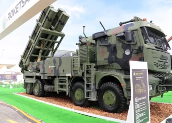 Turquía presenta el misil Kara Atmaca con alcance de 280 km