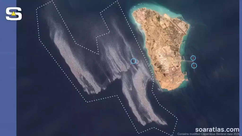 Imágenes de satélite detectan un posible vertido junto a la isla de Kharg