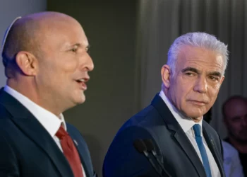 Lapid exige disolver la Knéset y adelantar las elecciones