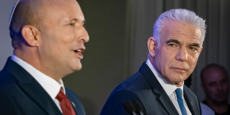Lapid exige disolver la Knéset y adelantar las elecciones
