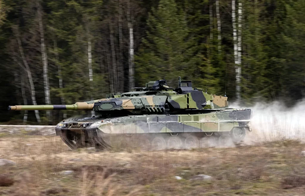Noruega empieza a recibir sus Leopard 2A8 para relevar a los 2A4