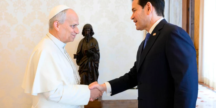 Marco Rubio se reúne con el Papa en el Vaticano