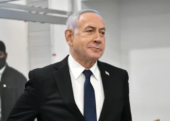 Giro en el juicio a Netanyahu: La fiscalía ocultó pruebas clave favorables a la defensa