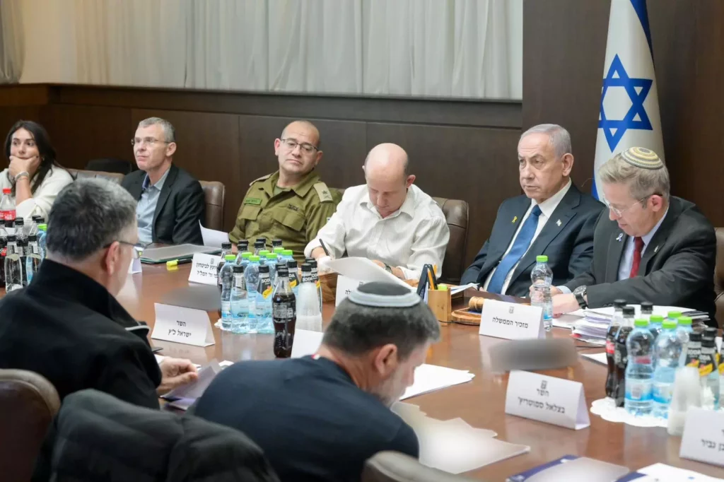 Netanyahu cancela reunión del gabinete y convoca foro reducido