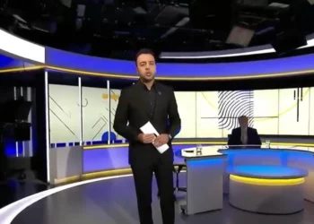 Rumanos apuñalaron a un periodista iraní en Londres por orden de Teherán