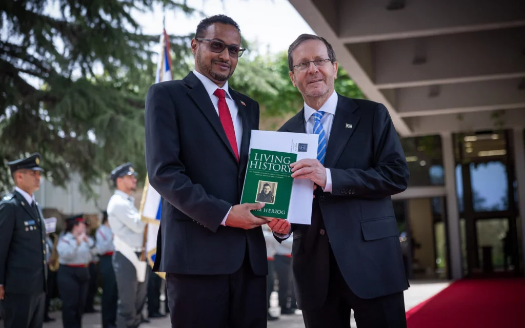 El primer embajador de Somalilandia en Israel presenta credenciales