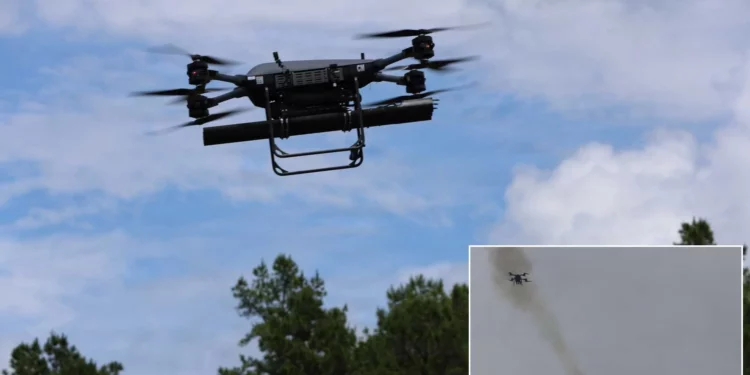 EE. UU. prueba el dron TRV-150 armado con cohetes APKWS