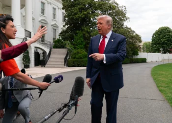 Trump advierte que el alto el fuego con Irán está “en soporte vital”