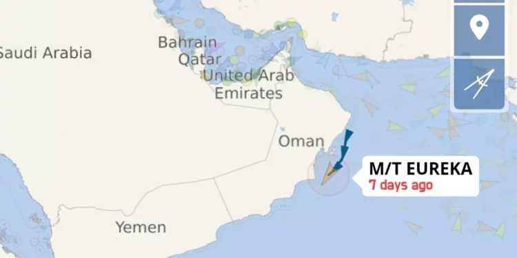 Un petrolero fue secuestrado en el golfo de Adén y lo desvían a Somalia