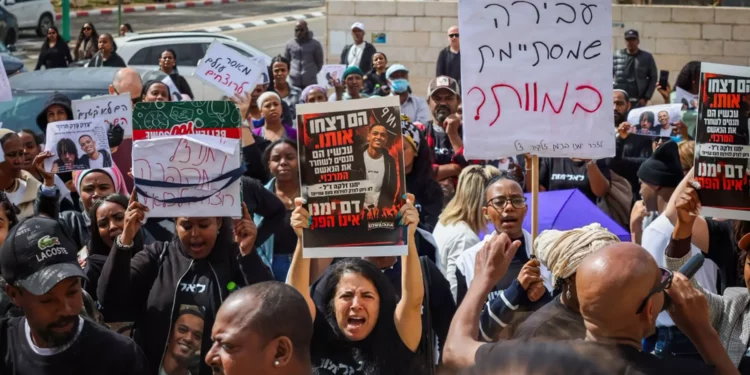 Manifestantes exigen cadena perpetua para acusados del asesinato de Yemanu Zelka