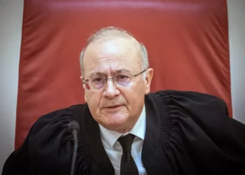 Yesh Atid apoyará nombramiento del juez emérito Yosef Alron como auditor general