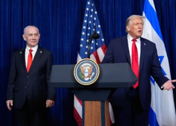 ARCHIVO - El presidente Donald Trump responde a la pregunta de un periodista al final de una conferencia de prensa con el primer ministro israelí Benjamin Netanyahu en Mar-a-Lago, Palm Beach, Florida, el 29 de diciembre de 2025. (Foto AP/Alex Brandon, archivo)