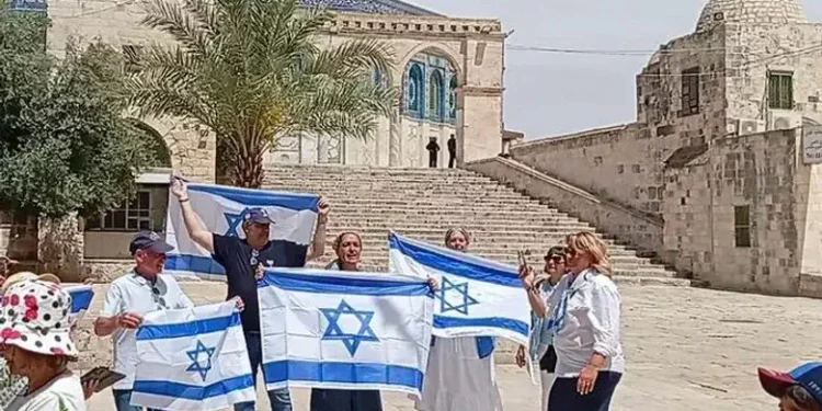 Nahouri en el Monte del Templo