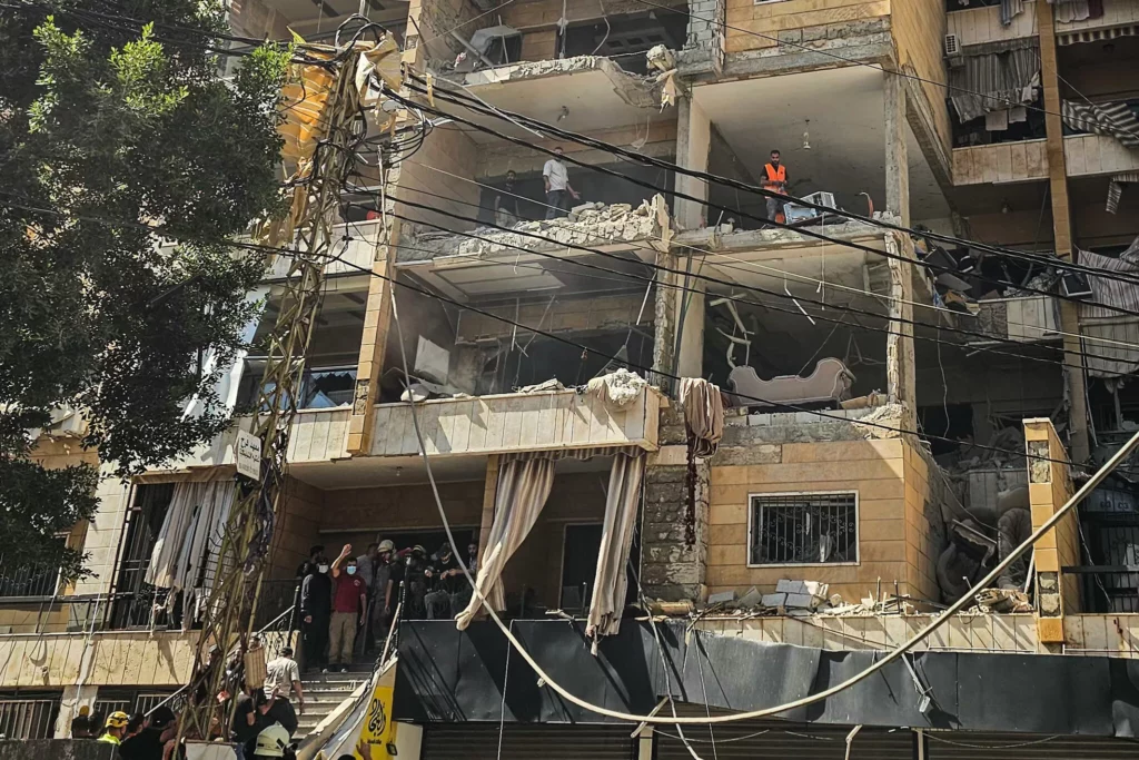 Israel ataca cuarteles generales de Hezbolá en Beirut