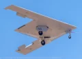 Artículo de prueba del B-21 Raider 0001 aterrizando el 3 de junio de 2026. (Crédito de la imagen: Fred Taleghani/FreddyB Aviation Photography)
