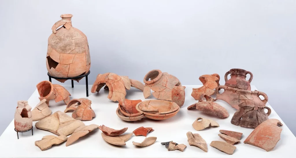 Cerámica encontrada en Tel Hadid (Sasha Flit, Universidad de Tel Aviv)