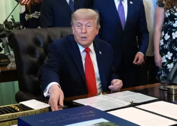 Trump admite que el acuerdo con Irán aborda solo de forma conceptual el material nuclear