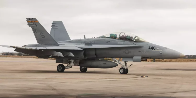F/A-18D de los Marines se estrella cerca del lago Rimrock en Washington