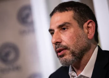 Candidato antiisraelí Adam Hamawy gana primaria demócrata en Nueva Jersey