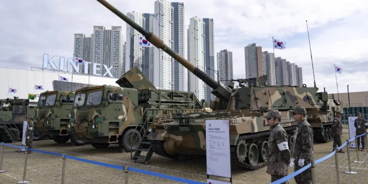 Asia pasa de comprador de armas a proveedor de la industria militar mundial