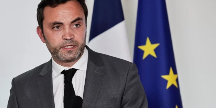 Funcionario francés acusa a empresa israelí de interferir en elecciones de NY y Escocia