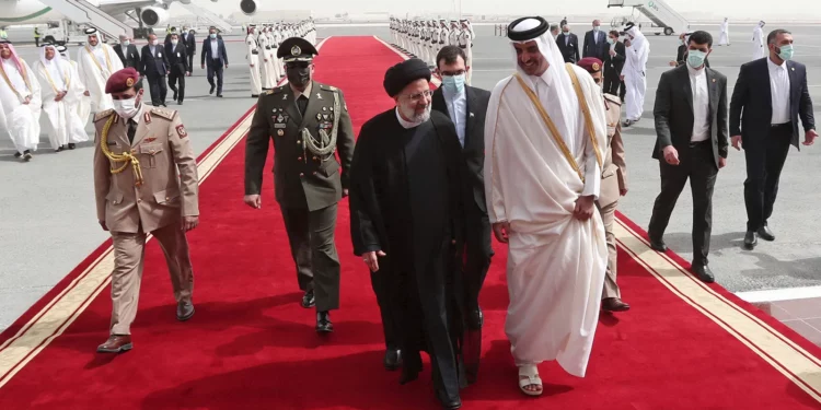 Qatar ayudó económicamente y militarmente a Irán durante años