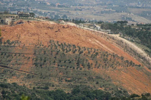 Residentes del sur del Líbano regresan tras la pausa entre Israel y Hezbolá