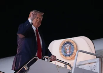 Trump afirma que pilotos de Apache accidentado cerca de Ormuz están bien