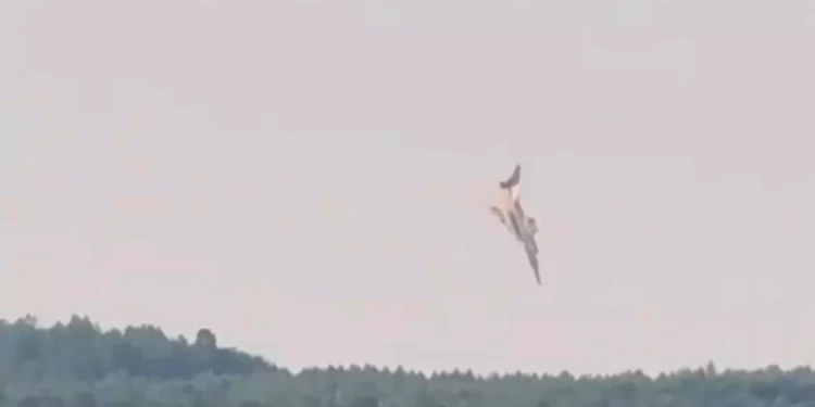 Vídeo capta la caída en picado de un bombardero ruso Tu-22M3