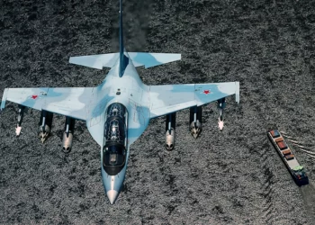 El Yak-130 reproduce el manejo de distintos cazas