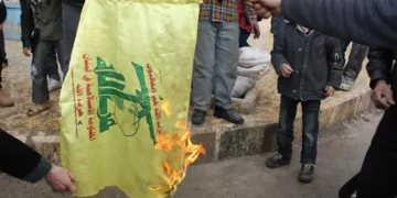 Líbano condena a 15 años de prisión a dos activistas contrarios a Hezbolá