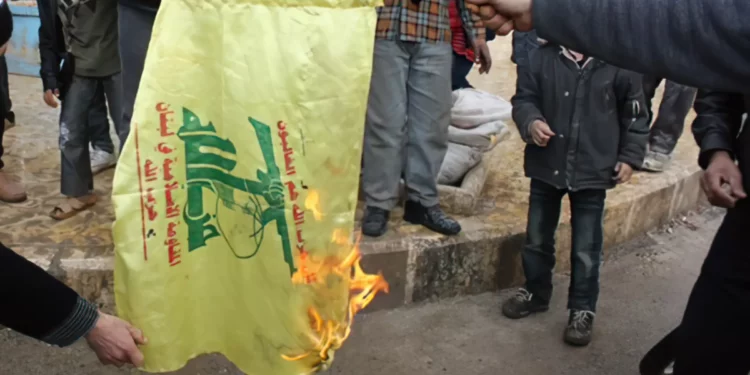 Líbano condena a 15 años de prisión a dos activistas contrarios a Hezbolá