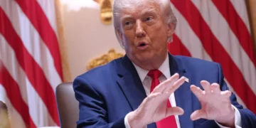 El presidente estadounidense Donald Trump habla durante una reunión de gabinete en la Casa Blanca en Washington el 27 de mayo de 2026. (Foto AP/Jacquelyn Martin)