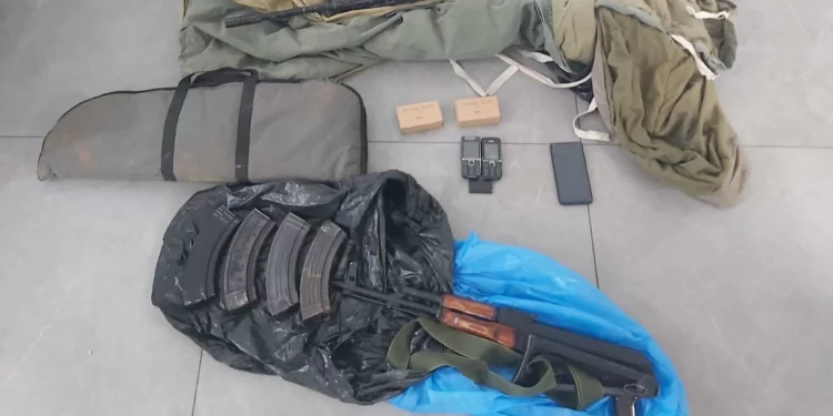 Detienen a reservista israelí sospechoso de vender armas