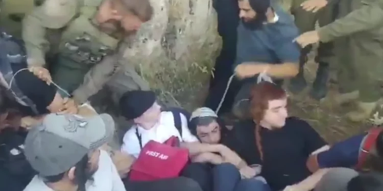 Activistas israelíes son detenidos al intentar entrar en Siria