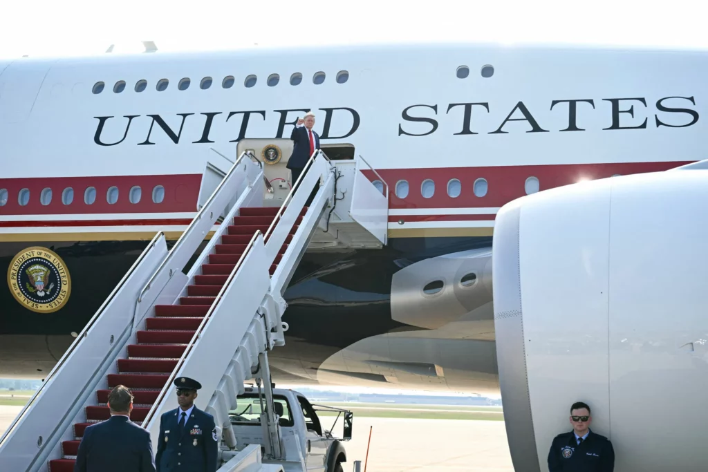 Trump el nuevo Air Force One recibirá “las máximas mejoras”