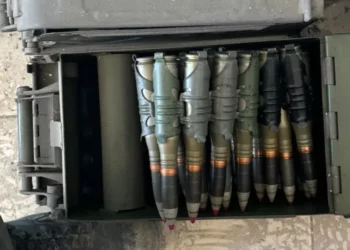 Las FDI destruyen depósitos de armas y túneles de Hezbolá