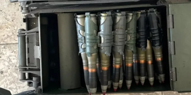 Las FDI destruyen depósitos de armas y túneles de Hezbolá